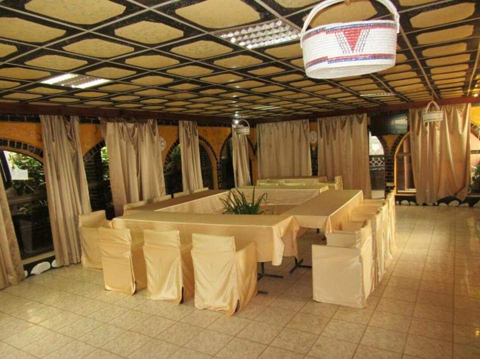 Hotel Diplomaté Muyenga Extérieur photo